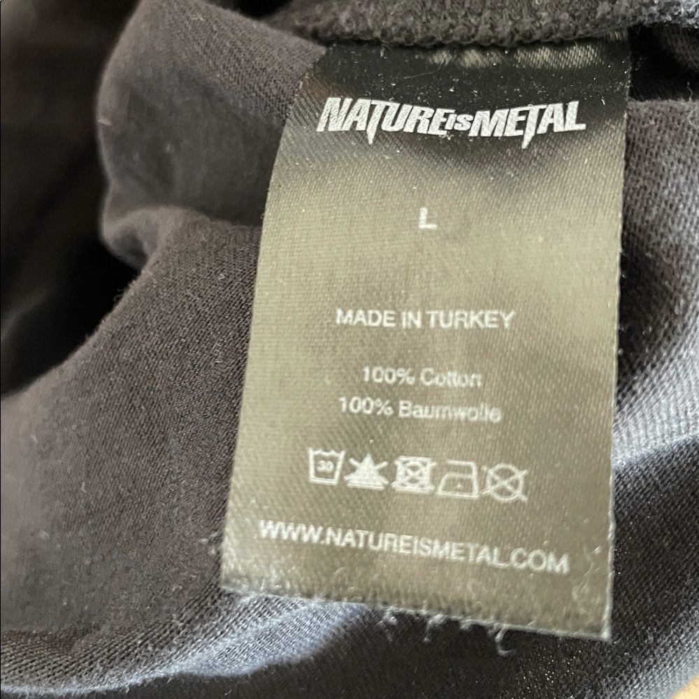 Nature is metal large black T-shirt - Picture 3 of 3